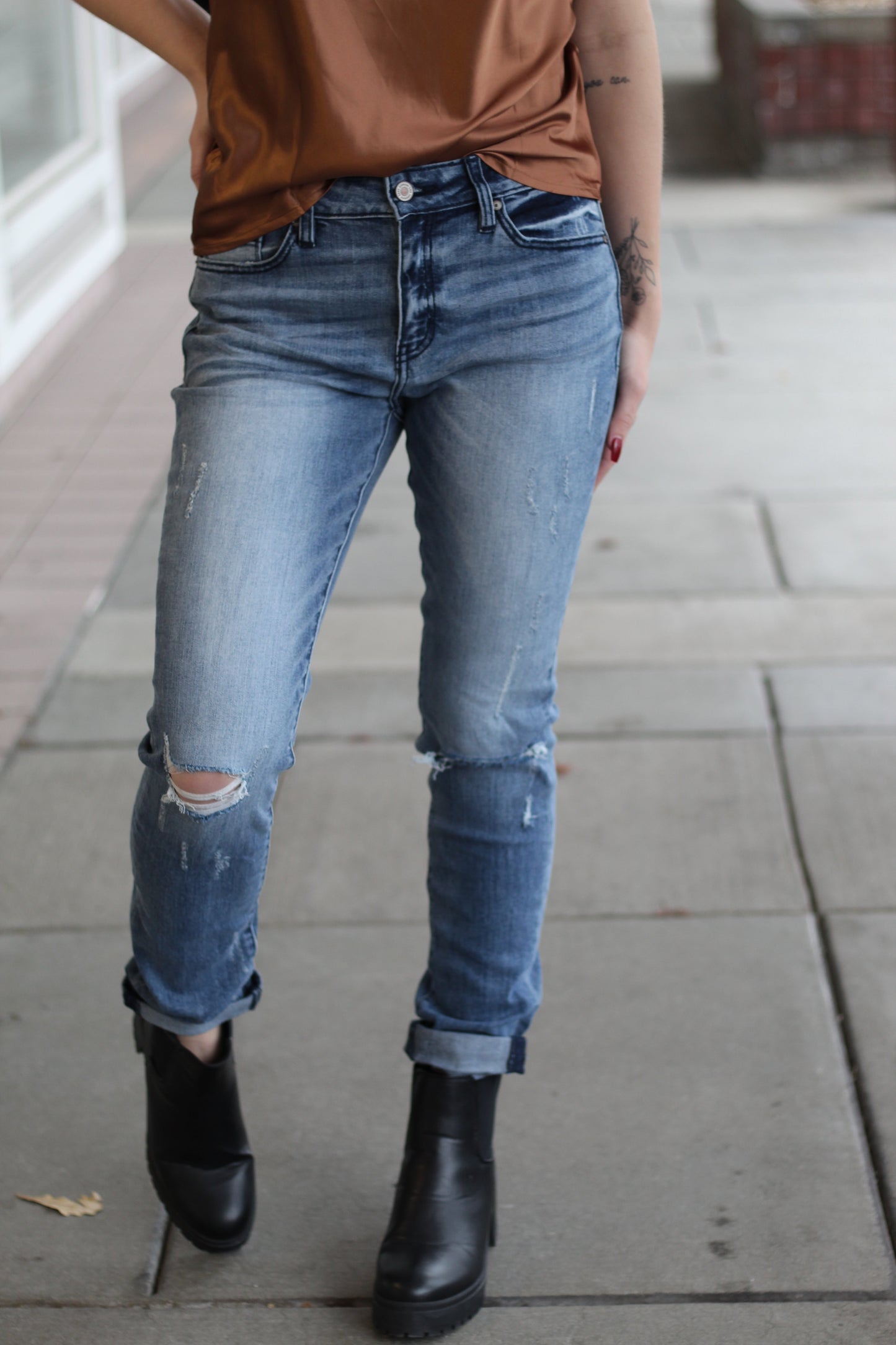 Kan Can Relaxed Fit Distressed Denim